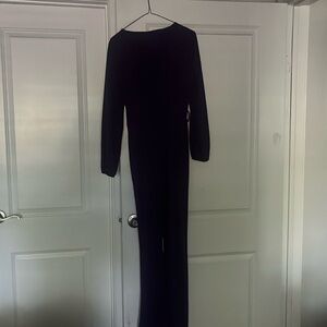 Purple jump suit the belt is missing but it’s still a good wear